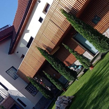 Hotel Casa Borgo Braşov Esterno foto