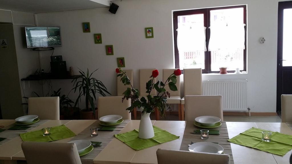 Hotel Casa Borgo Braşov Esterno foto